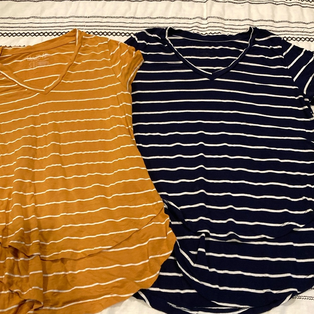 Lot of 2 Latched Mama striped nursing shirts